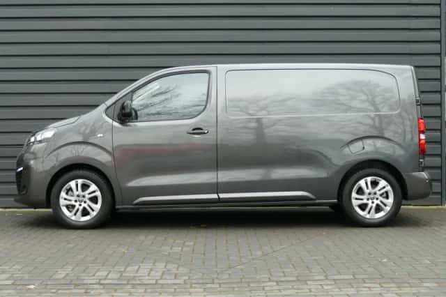 Opel Vivaro (2024) thumbnail 3
