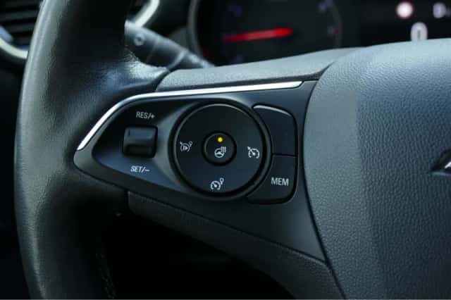 Opel Crossland (2021) thumbnail 17