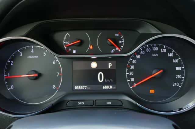 Opel Crossland (2021) thumbnail 18