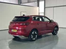 Opel Grandland (2022) thumbnail 2