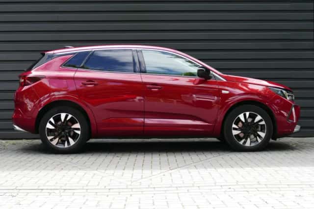 Opel Grandland (2022) thumbnail 3