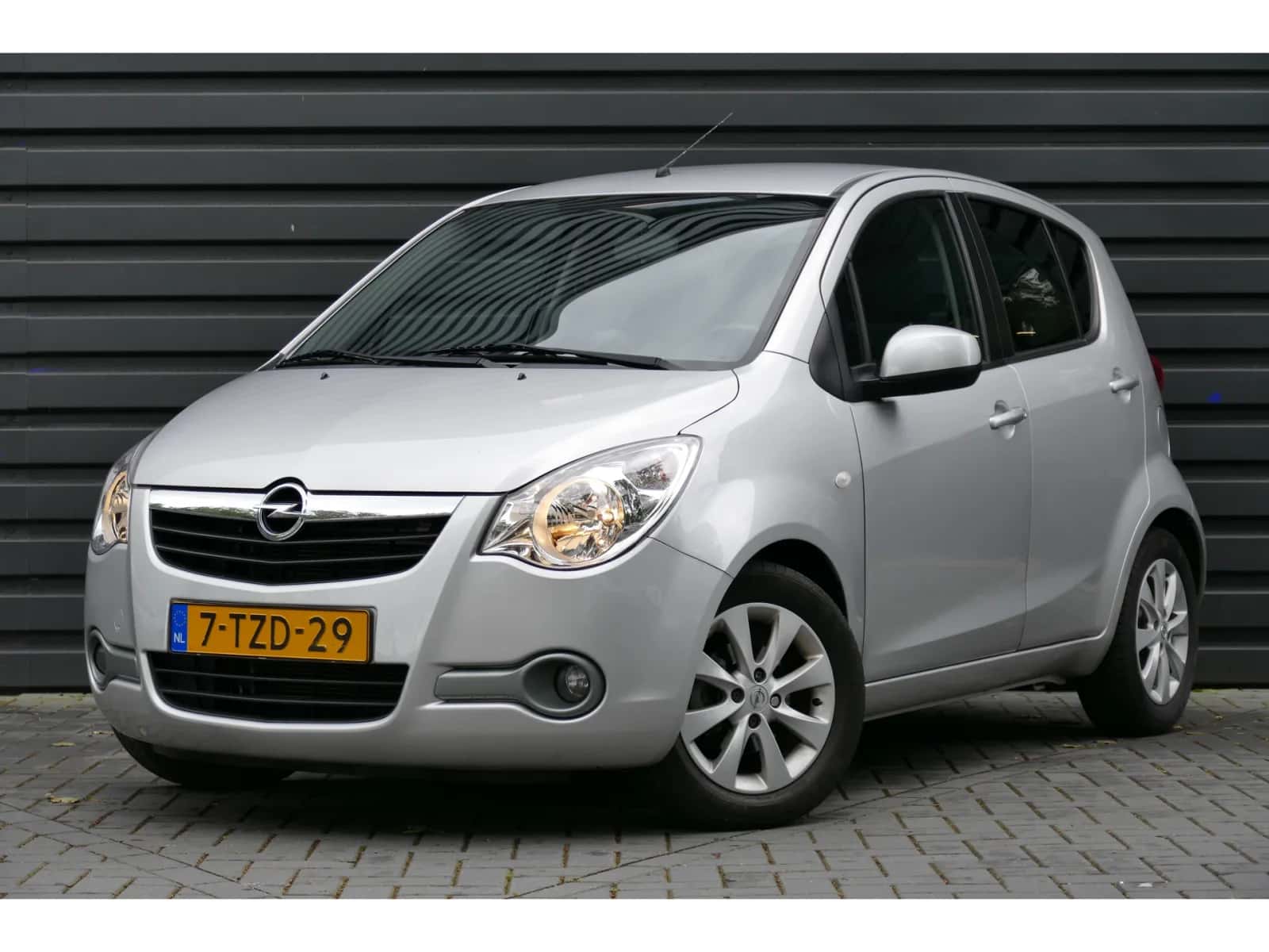 Opel Agila (2014) — foto 1