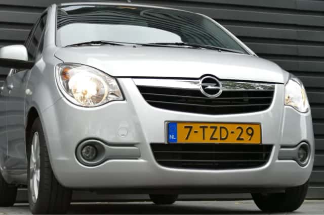 Opel Agila (2014) thumbnail 8
