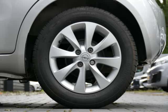 Opel Agila (2014) thumbnail 10