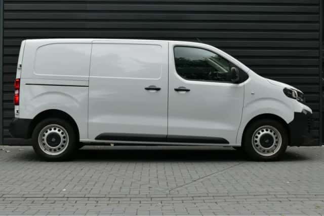 Opel Vivaro (2024) thumbnail 3