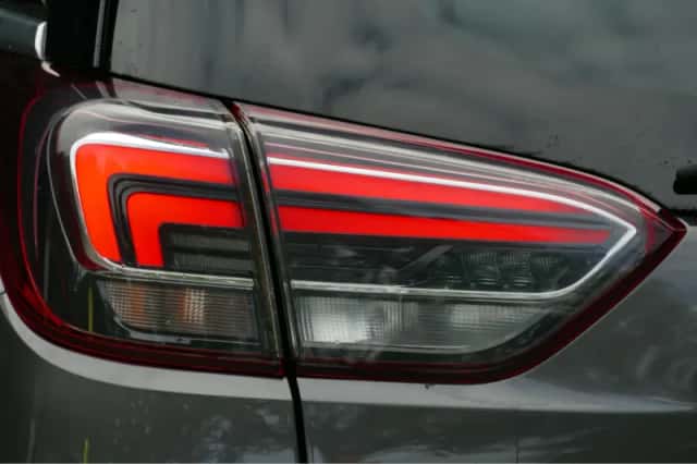 Opel Crossland X (2019) thumbnail 6