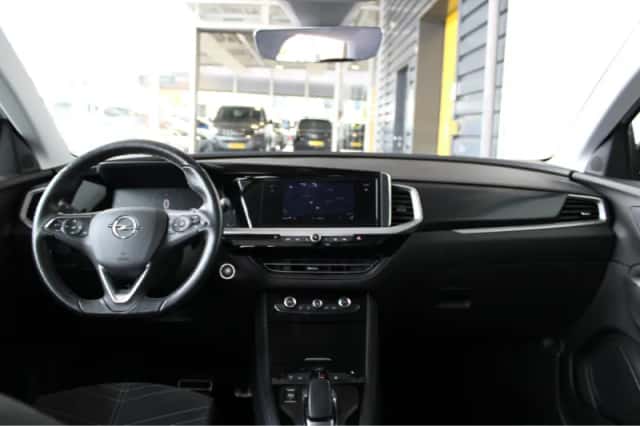 Opel Grandland (2023) thumbnail 15