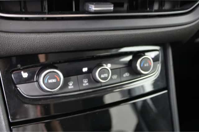 Opel Grandland (2023) thumbnail 36