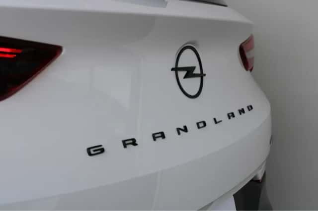 Opel Grandland (2023) thumbnail 9
