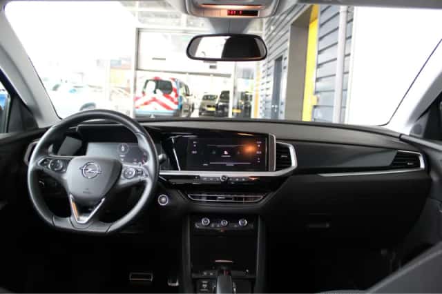 Opel Grandland (2022) thumbnail 12