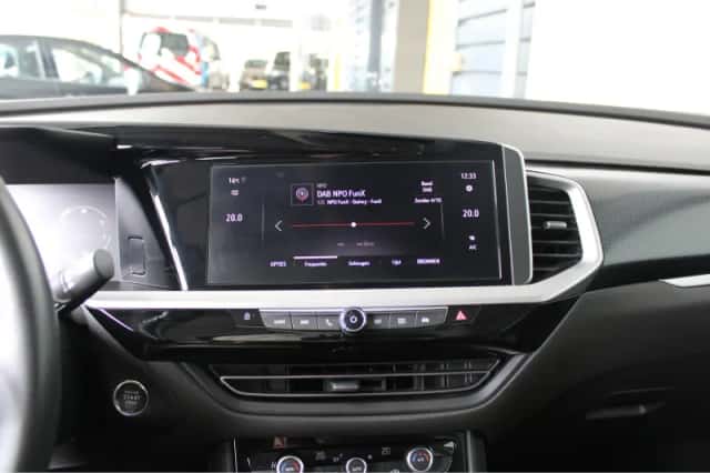 Opel Grandland (2022) thumbnail 24