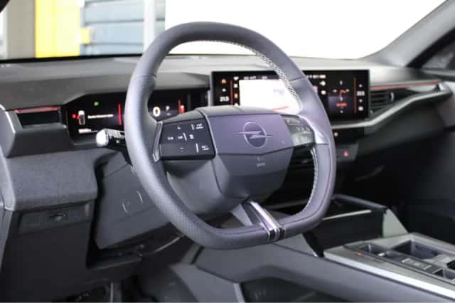 Opel Grandland (2024) thumbnail 9