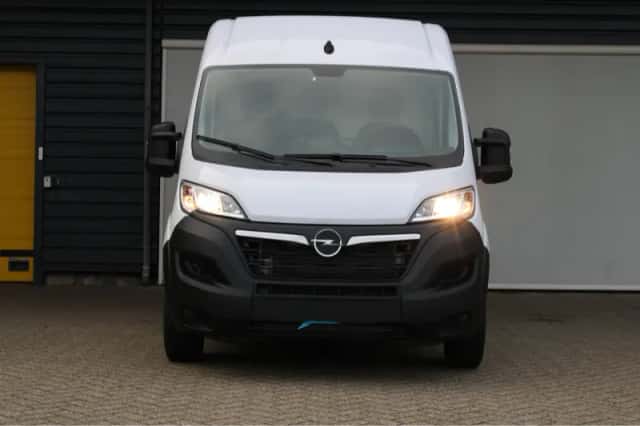 Opel Movano (2024) thumbnail 2