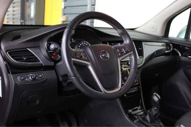 Opel Mokka (2018) thumbnail 9