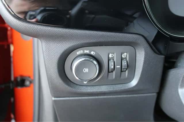 Opel Corsa (2021) thumbnail 22