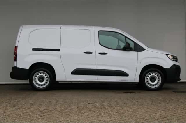 Opel Combo (2024) thumbnail 4