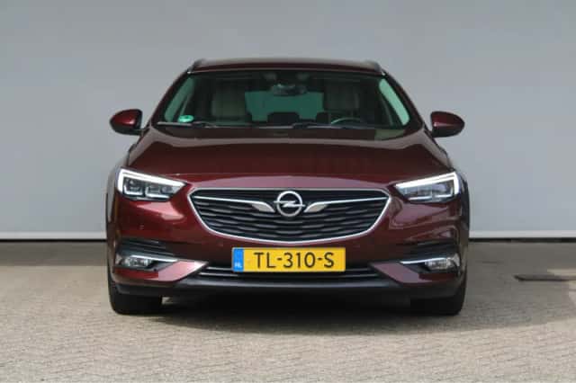Opel Insignia Sports Tourer (2018) thumbnail 2