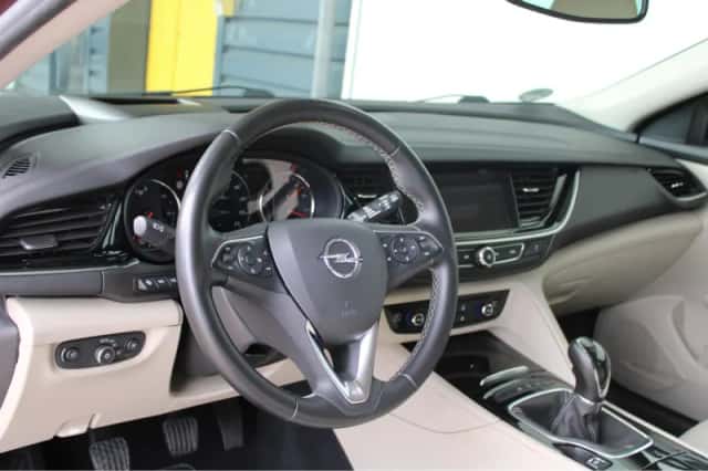 Opel Insignia Sports Tourer (2018) thumbnail 9