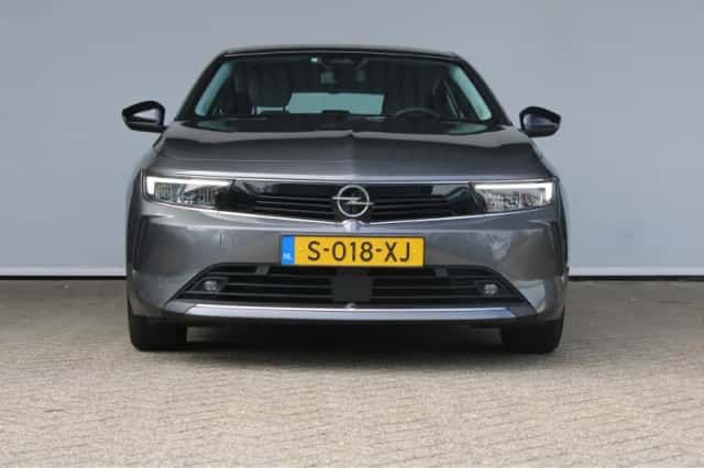 Opel Astra (2023) thumbnail 2