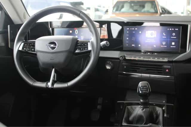 Opel Astra (2023) thumbnail 15