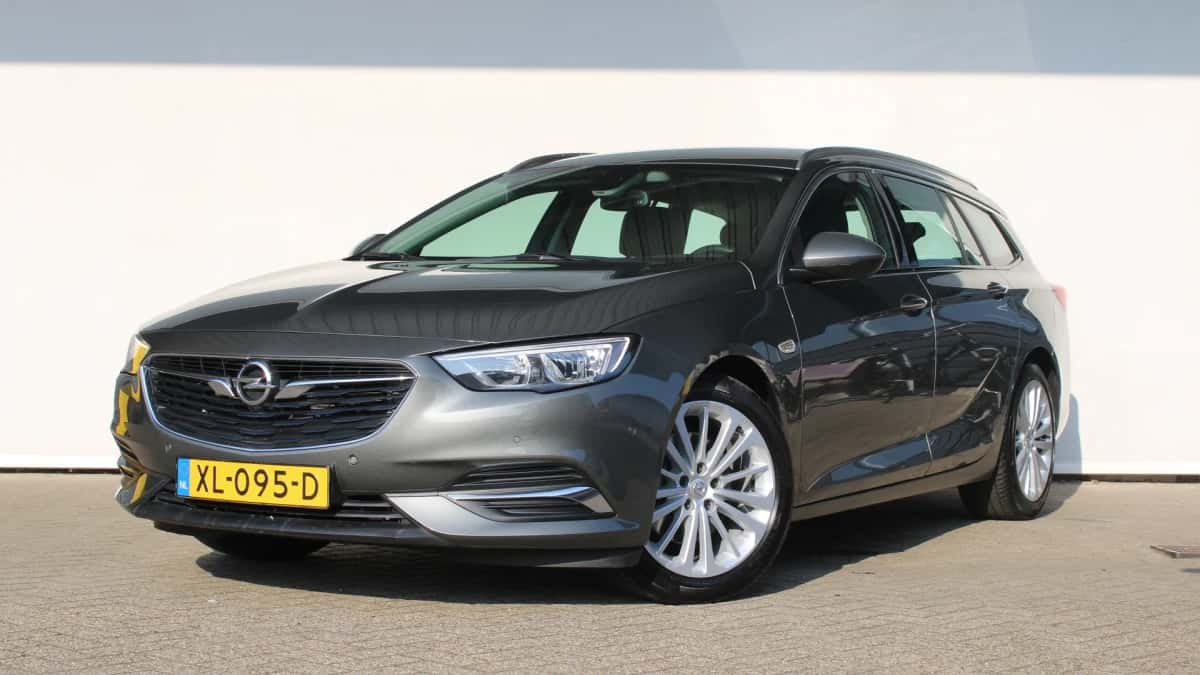 Opel Insignia Sports Tourer (2019) — foto 1