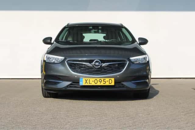 Opel Insignia Sports Tourer (2019) thumbnail 2