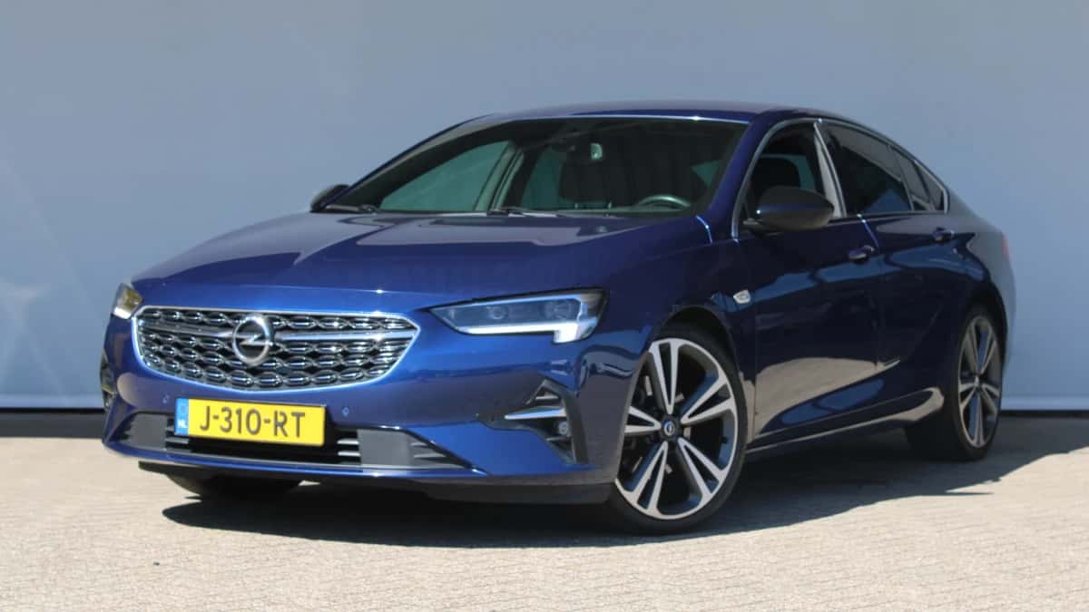 Opel Insignia Grand Sport (2020) — foto 1