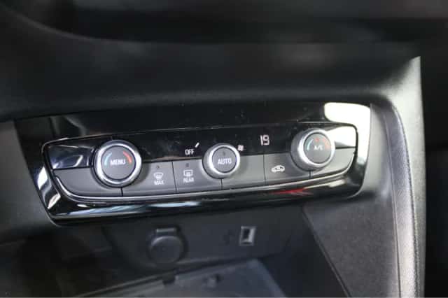 Opel Corsa (2021) thumbnail 25
