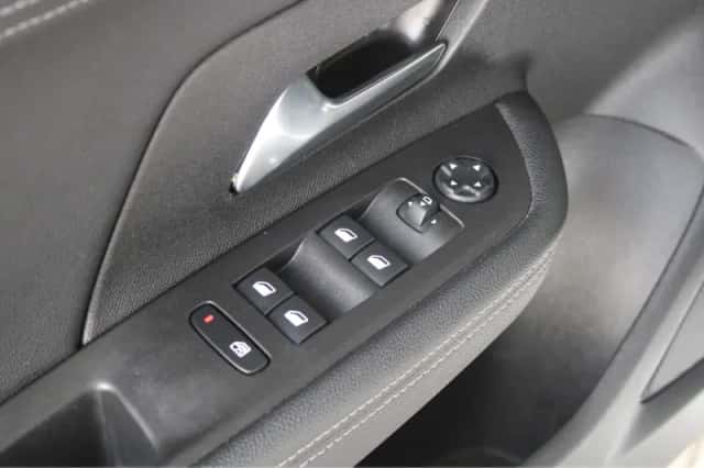 Opel Mokka (2024) thumbnail 19