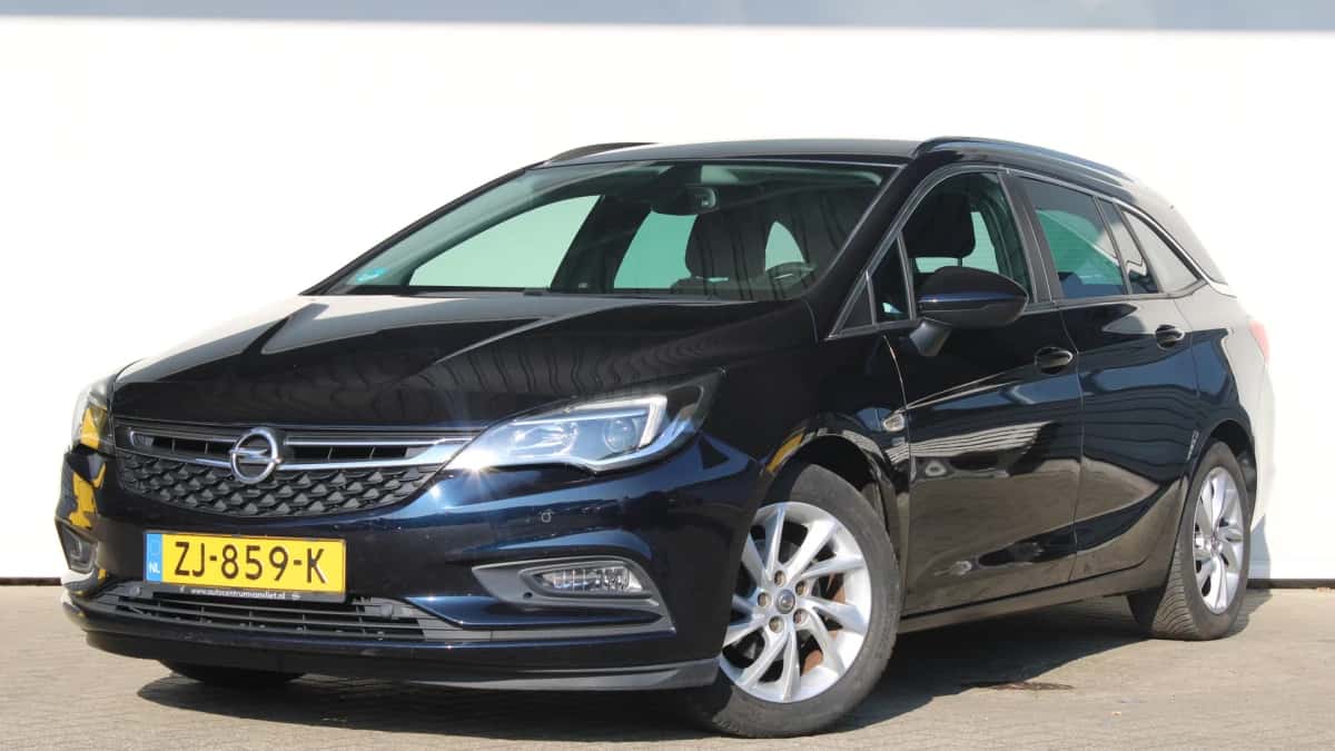 Opel Astra Sports Tourer (2019) — foto 1