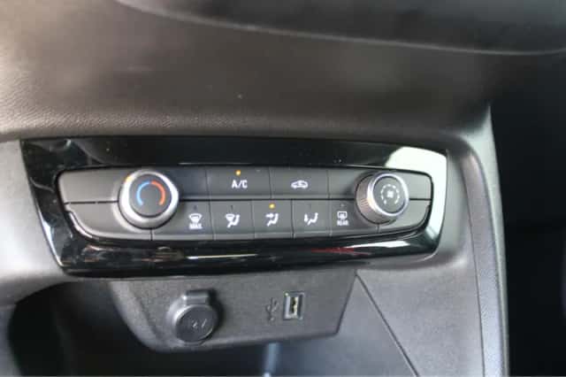 Opel Corsa (2021) thumbnail 25