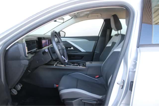 Opel Astra Sports Tourer (2023) thumbnail 13