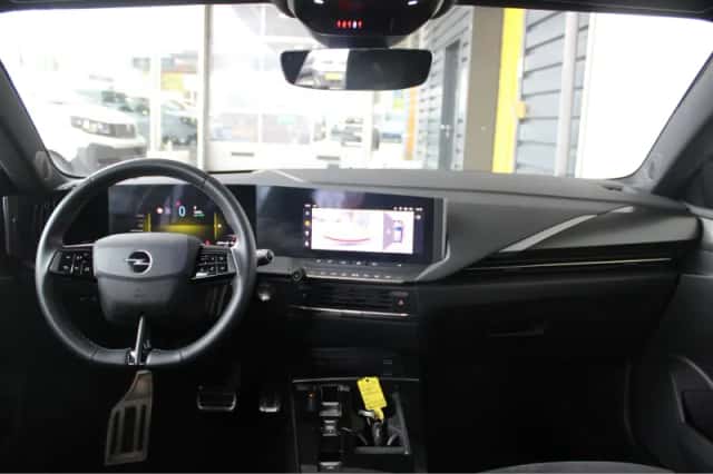 Opel Astra (2023) thumbnail 16