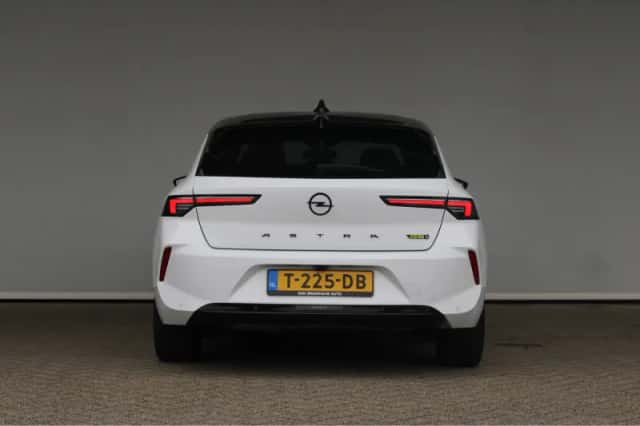 Opel Astra (2023) thumbnail 6