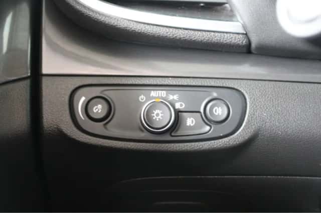 Opel Mokka (2018) thumbnail 25
