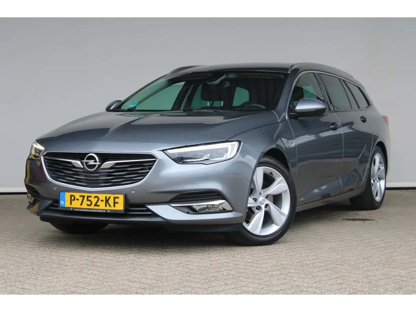 Opel Insignia Sports Tourer (2018) — foto 1