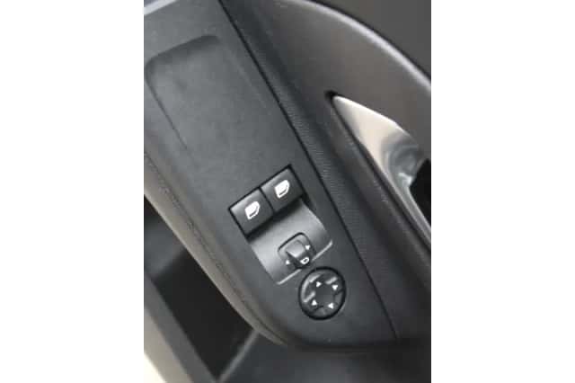 Opel Corsa (2022) thumbnail 17