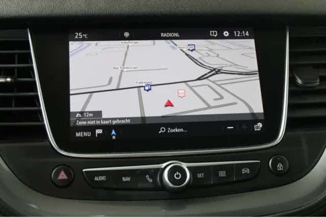 Opel Grandland X (2019) thumbnail 25