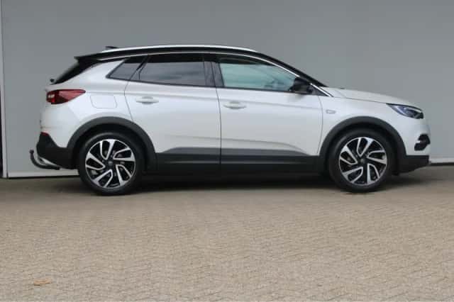 Opel Grandland X (2019) thumbnail 4