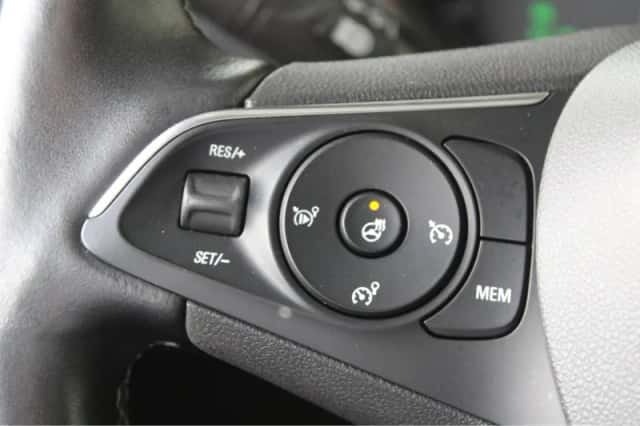 Opel Grandland X (2019) thumbnail 21