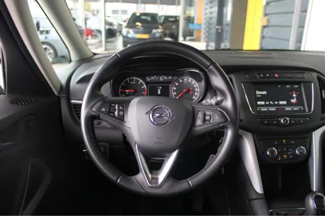 Opel Zafira (2018) thumbnail 21