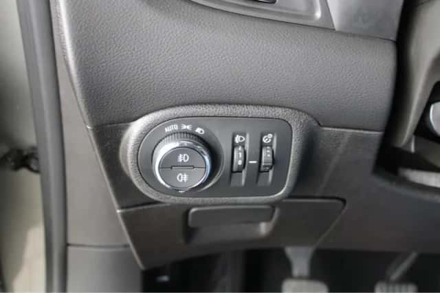 Opel Zafira (2018) thumbnail 22