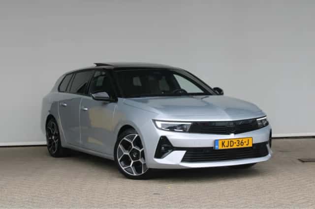 Opel Astra Sports Tourer (2024) thumbnail 3