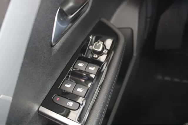 Opel Astra Sports Tourer (2024) thumbnail 25