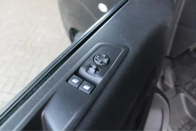 Opel Vivaro (2025) thumbnail 13