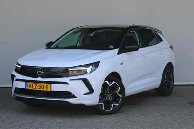 Opel Grandland (2023) thumbnail 1