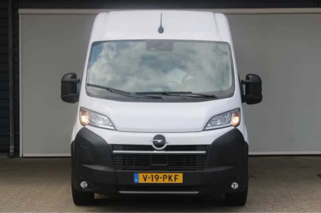 Opel Movano (2024) thumbnail 2