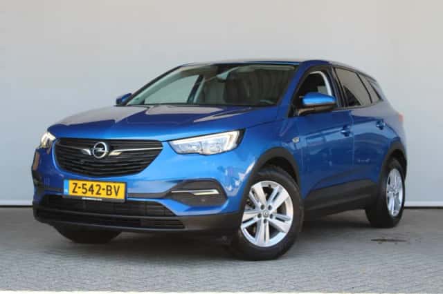 Opel Grandland X (2018) thumbnail 1