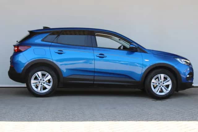 Opel Grandland X (2018) thumbnail 4