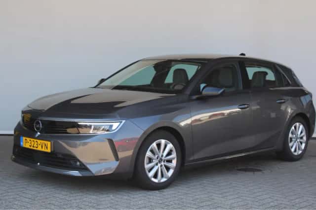 Opel Astra (2022) thumbnail 1